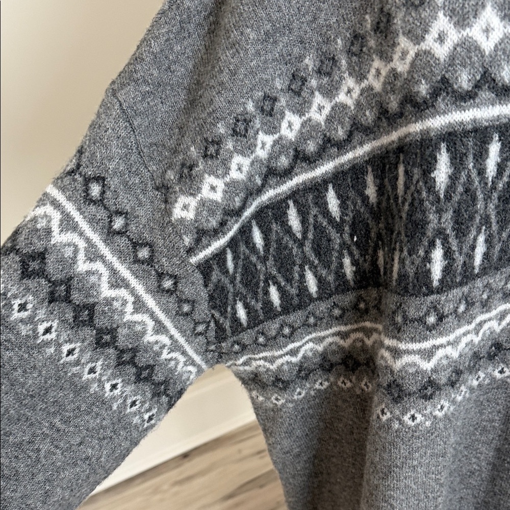 NWT American Eagle Gray Patterned Women's Sweater Dress size large - Picture 4 of 16